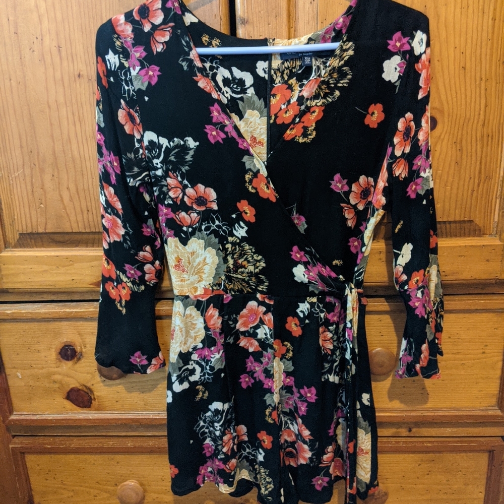 Super cute romper XS